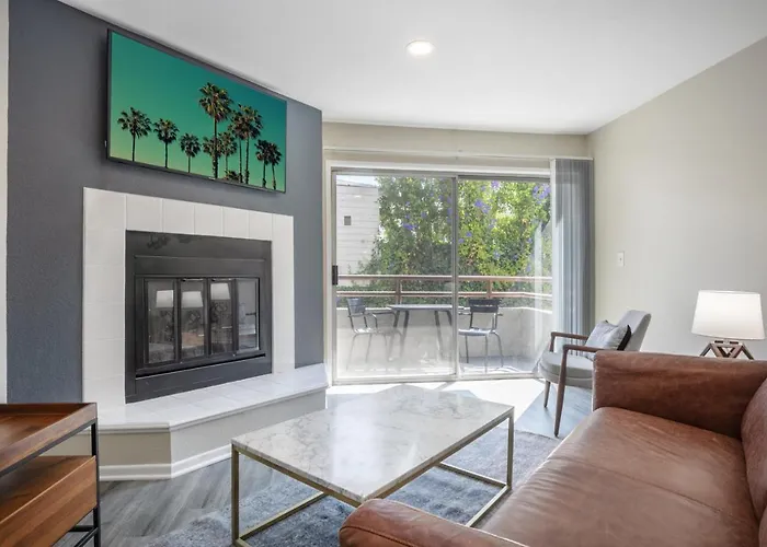 Westwood 2Br W Balcony Fireplace Nr Ucla Lax-169
