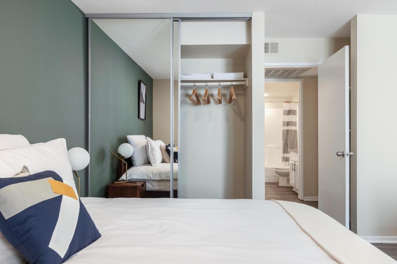 Westwood 2br W Balcony Fireplace Nr Ucla Lax-169 Appartement *